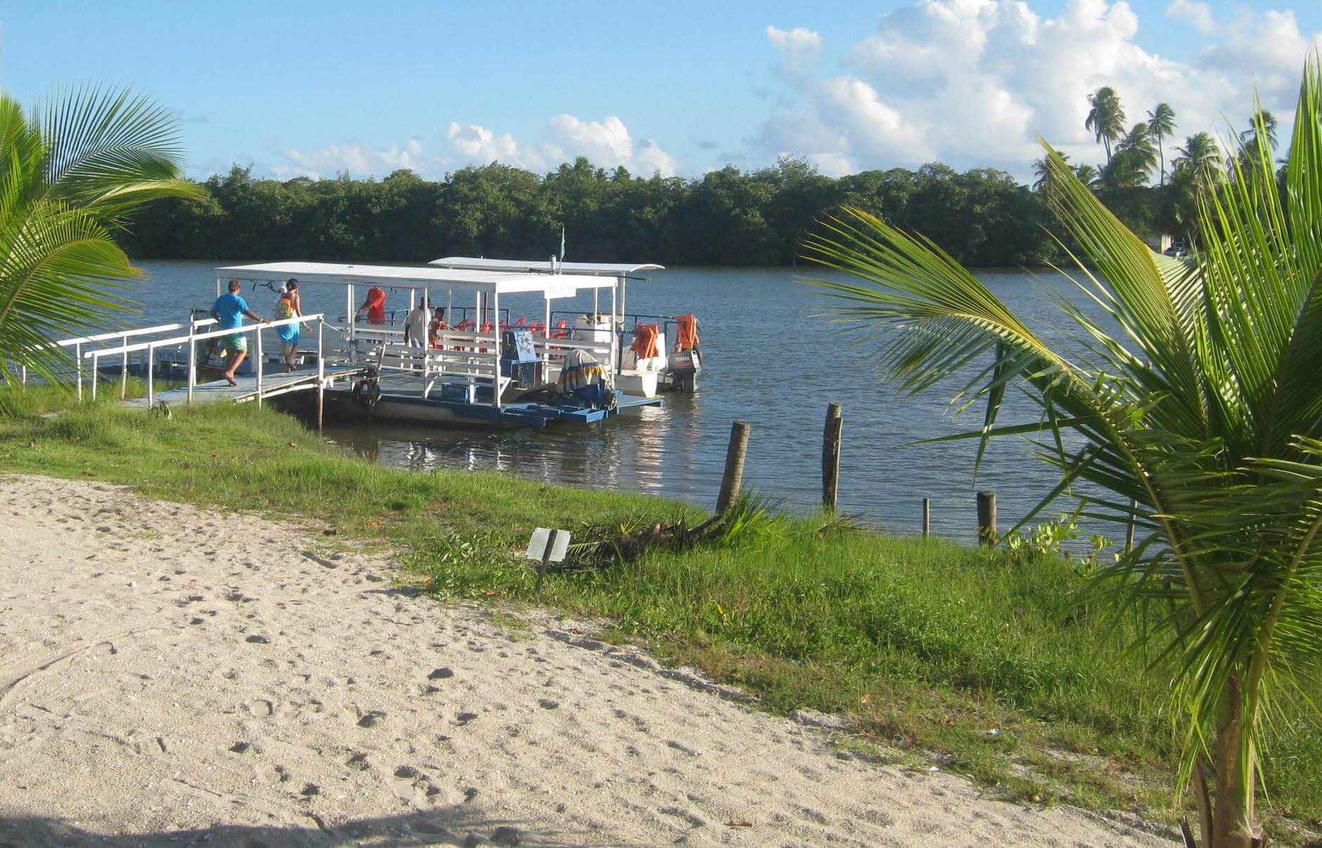 Píer na Ilha do Carlitos na Lagoa Mundaú em Maceió