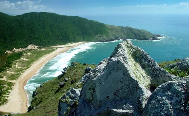 Praia da Lagoinha do Leste em Florianópolis